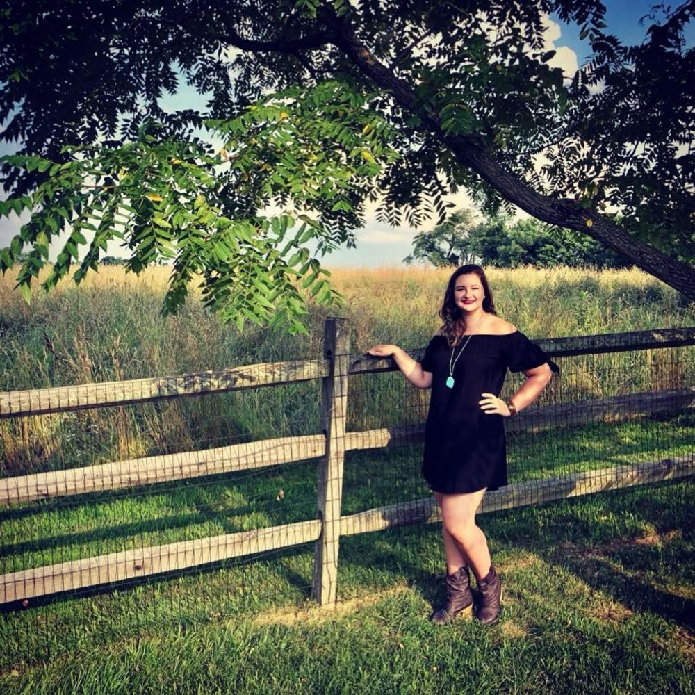 Meet your Posher, Nicole